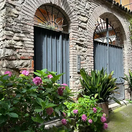 Mirella House Apartment *